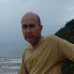 reynaldo sequeira  de , vive en Jacó (Costa_Rica)